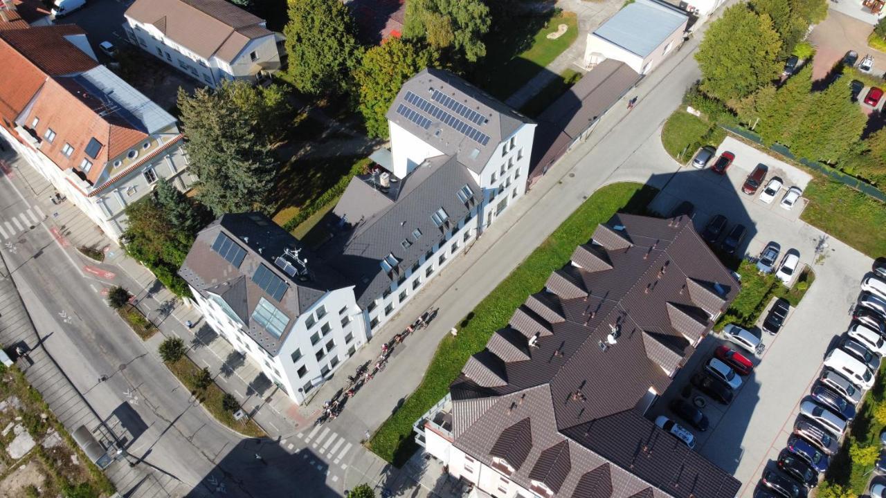 Apartments Radka Тршебонь Екстер'єр фото
