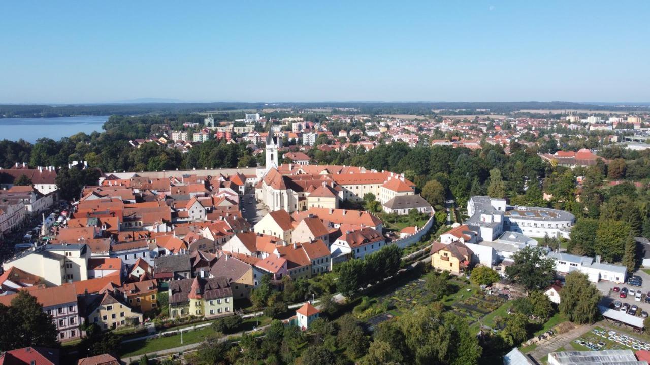 Apartments Radka Тршебонь Екстер'єр фото