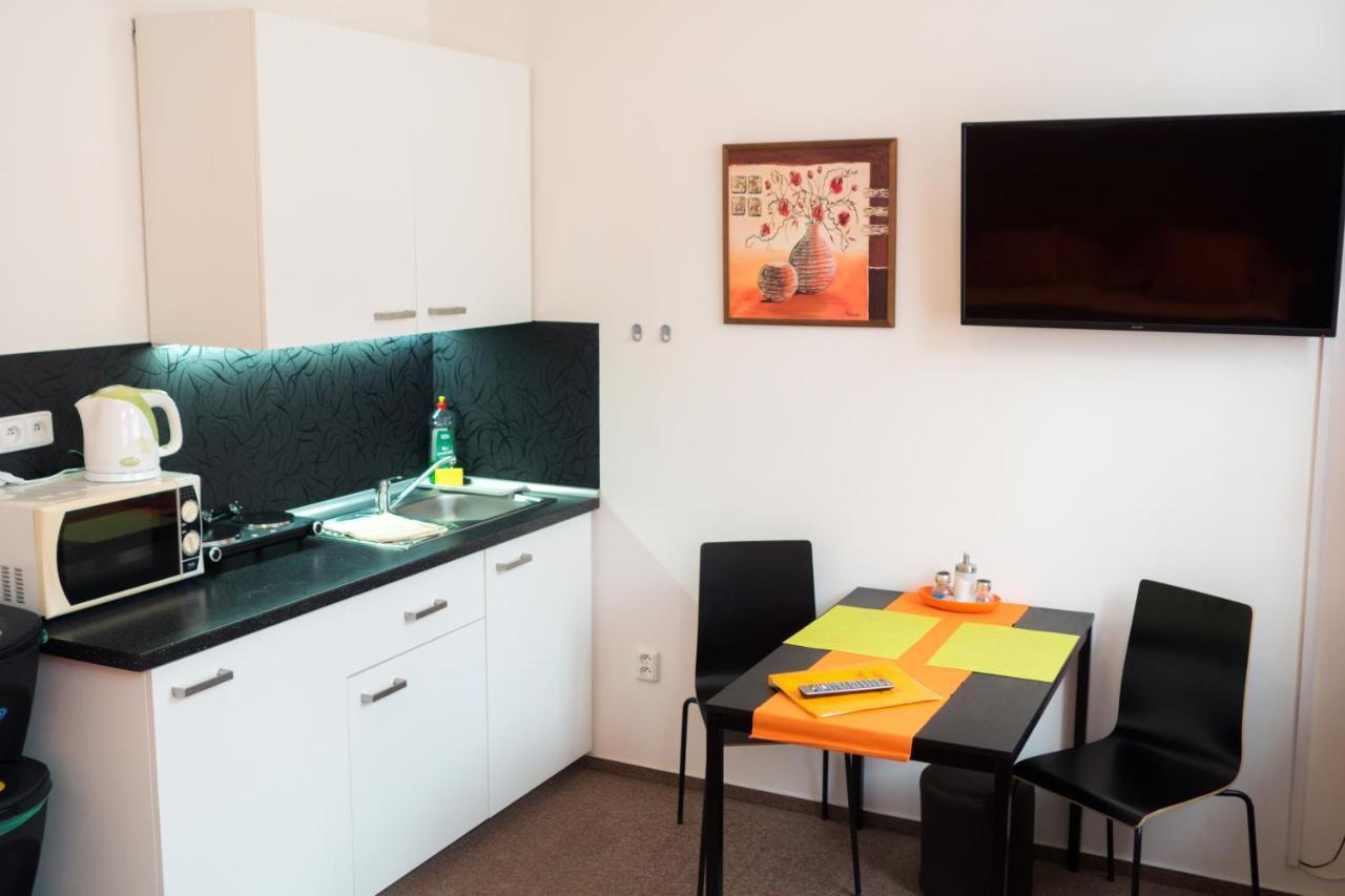 Apartments Radka Тршебонь Екстер'єр фото